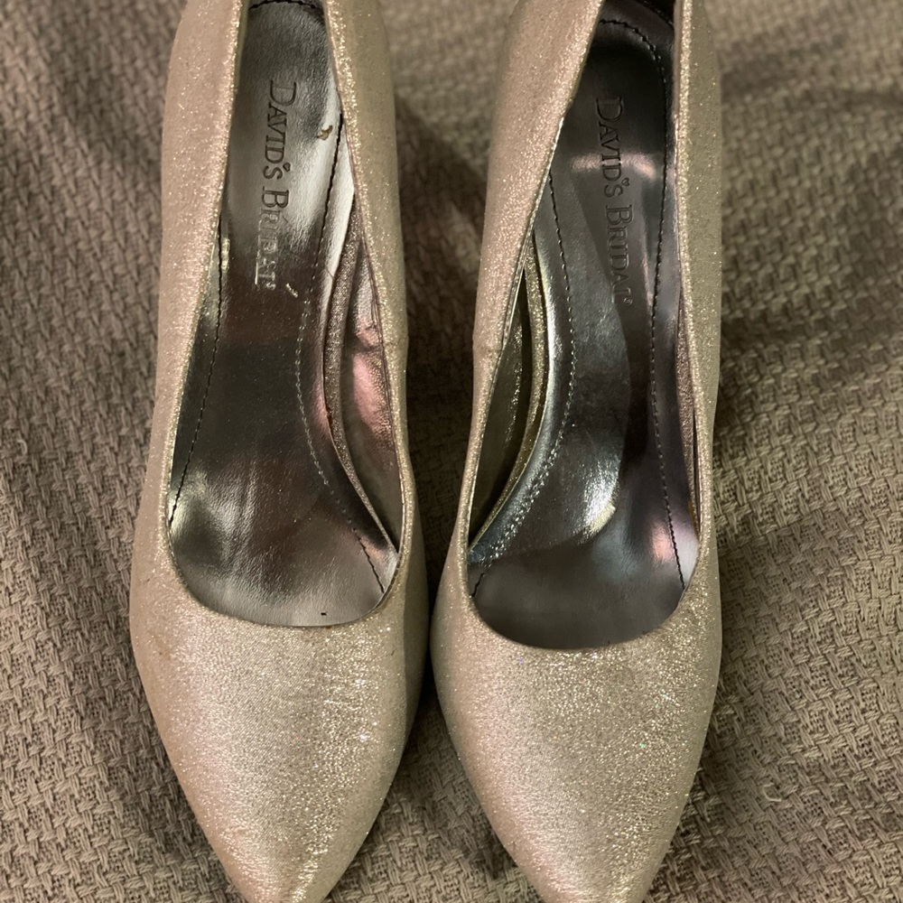 David’s Bridal Silver Heels Size 9